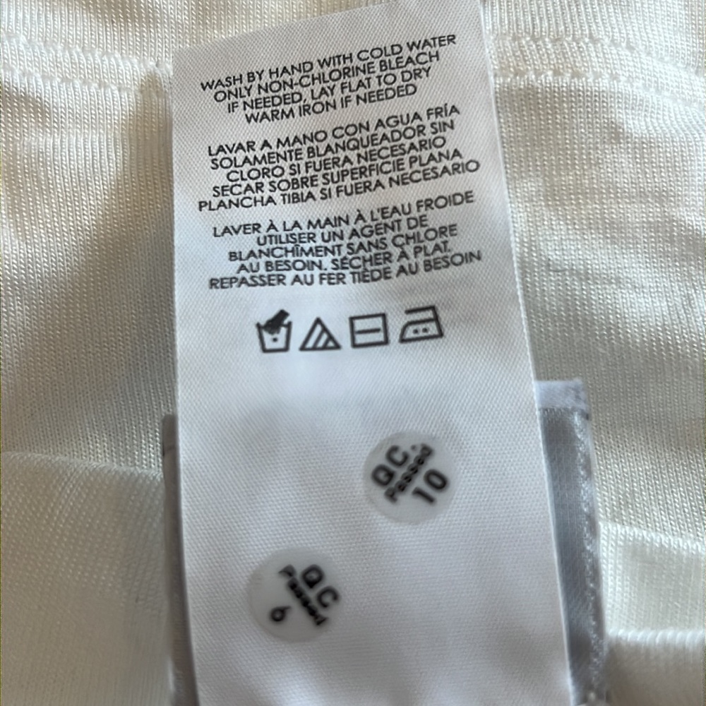 Cabi 5756 White Province Keyhole Top Size Small - Picture 10 of 10